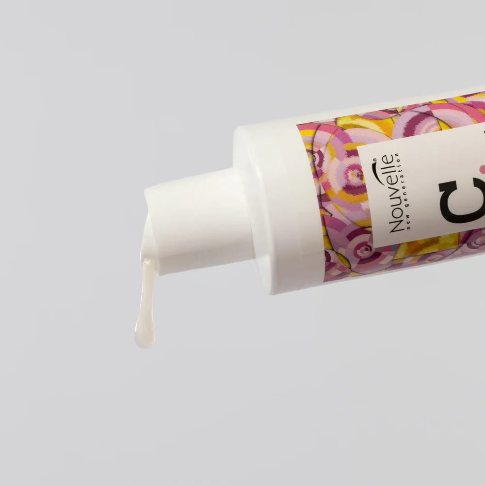 Nouvelle Color Glow Colour Maintenance Shampoo 250ml - Image 2